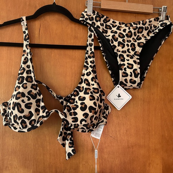 Kamoni Leopard Print Bikini Set Tie Back Adjustable Straps Padded‎ Womens L NWT - Picture 1 of 14